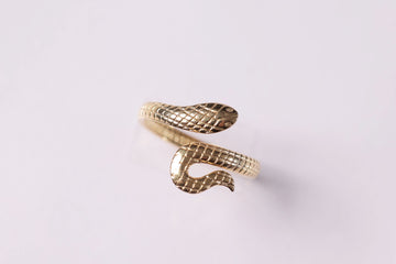 SERPENT'S RING