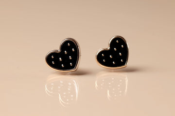 BLACK HEART STUD